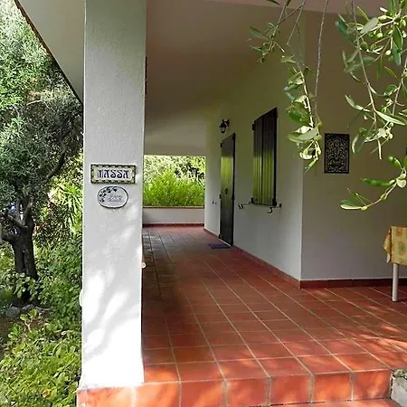 B&B S'archiotta 부게루